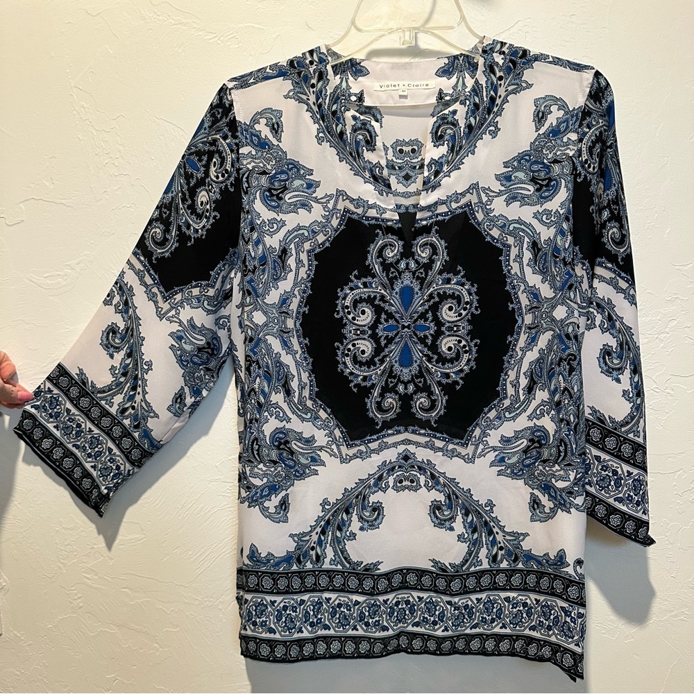 Violet & Claire Women’s Sheer Blue & White Paisley 3/4 Length Sleeve Blouse